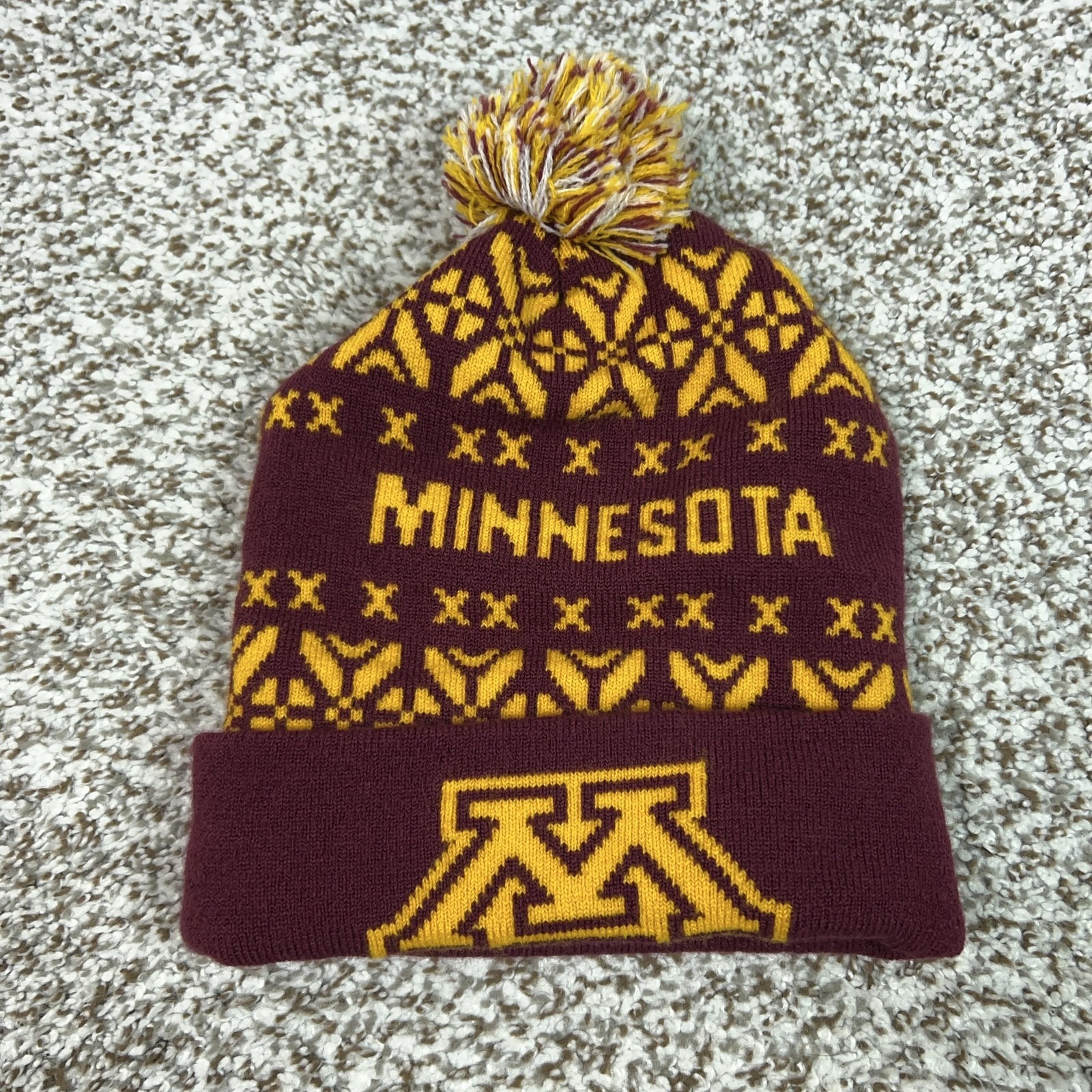 Minnesota Golden Gophers Hat Beanie Womens One Size Red Ncaa Hockey College Logo